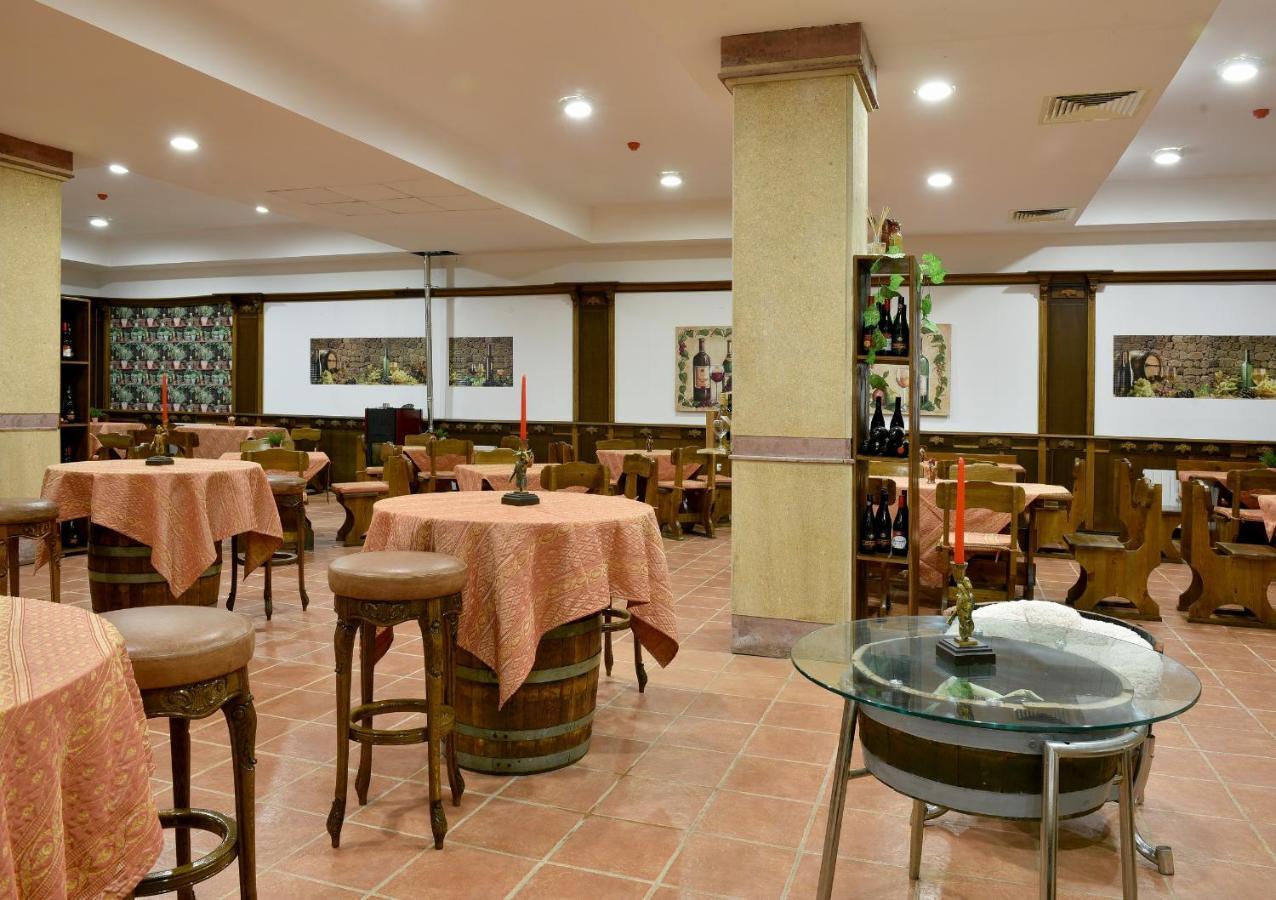 Estreya Residence Hotel&SPA Saints Constantine and Helena Exterior foto